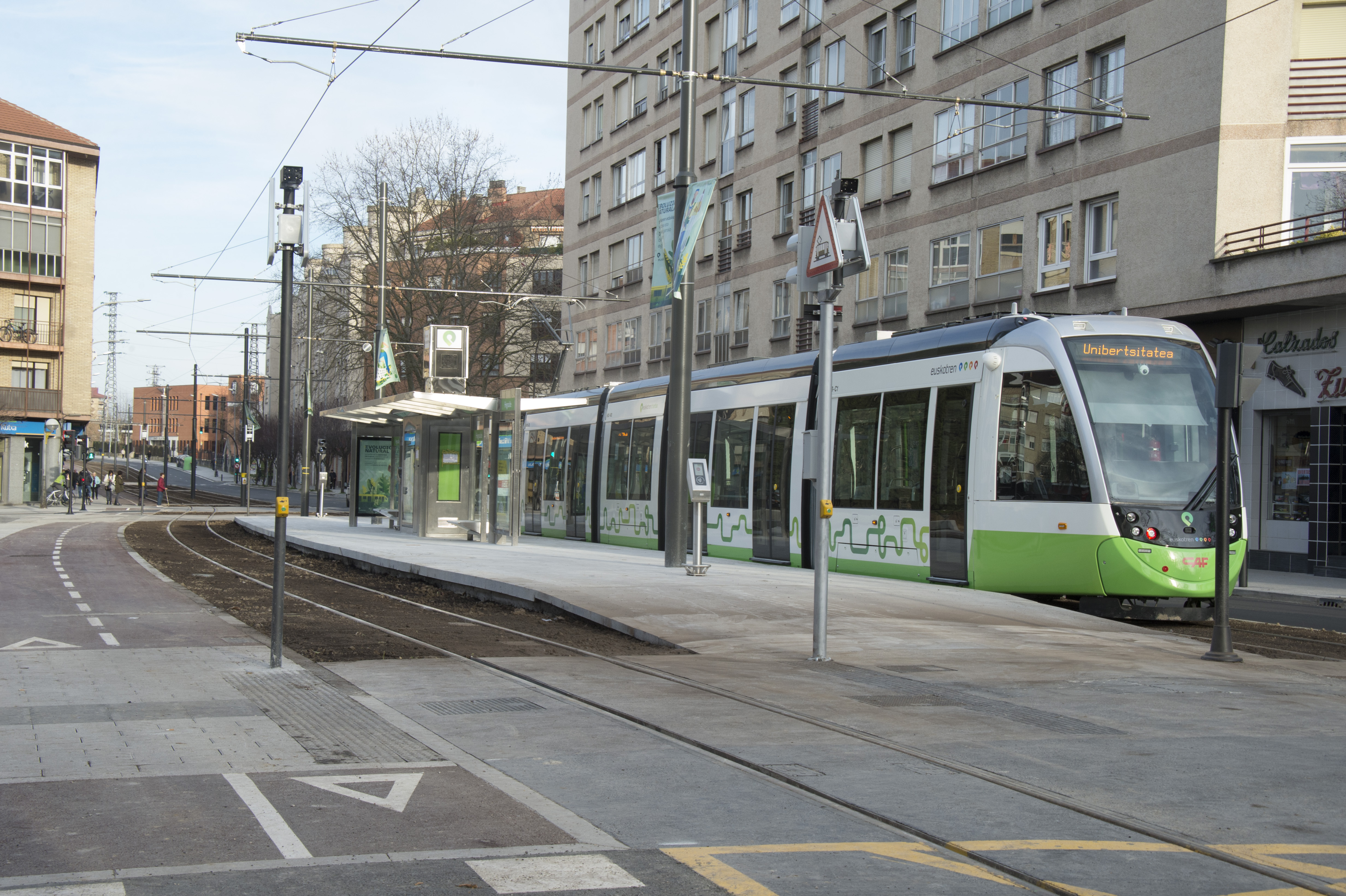 ets tranvia vitoria ampliacion sur portada