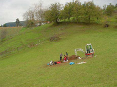 Zona en la que se encontraba la fosa. Al fondo, el caser�o Asu.