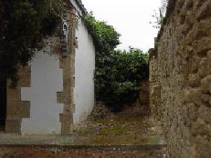 Interior del cementerio de Laguardia.
