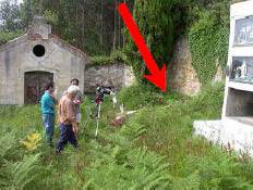 Interior del cementerio donde de encuentra la fosa