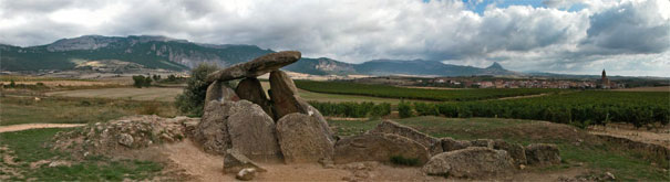 Dolmen de la Txabola de la Hechicera, en Elvillar, &Aacute;lava