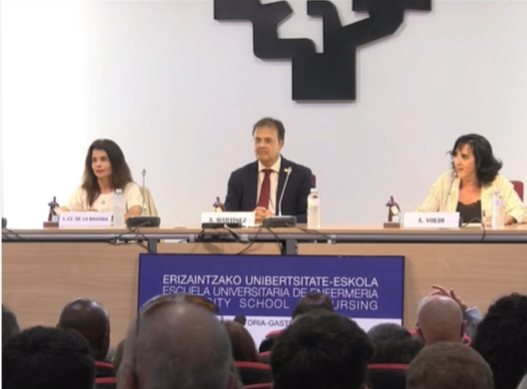 Bienvenida al Acto de Clausura. 