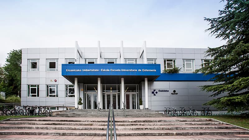 Fachada de la escuela