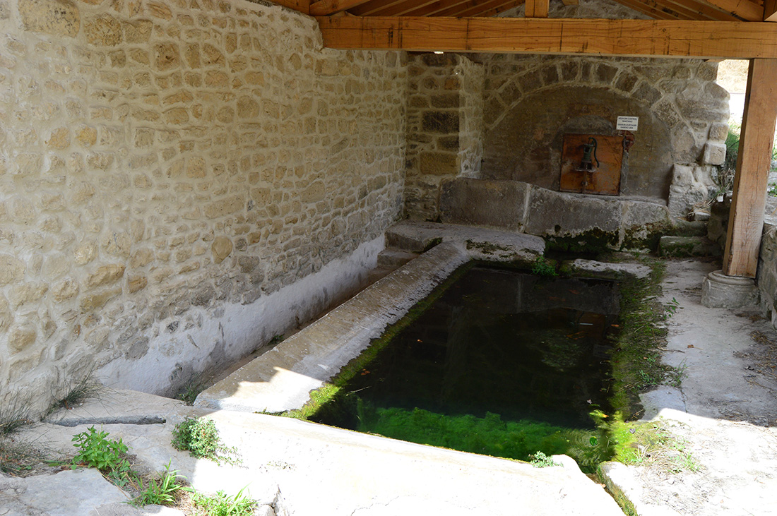 Estavilloko iturrigarbitoki multzoa