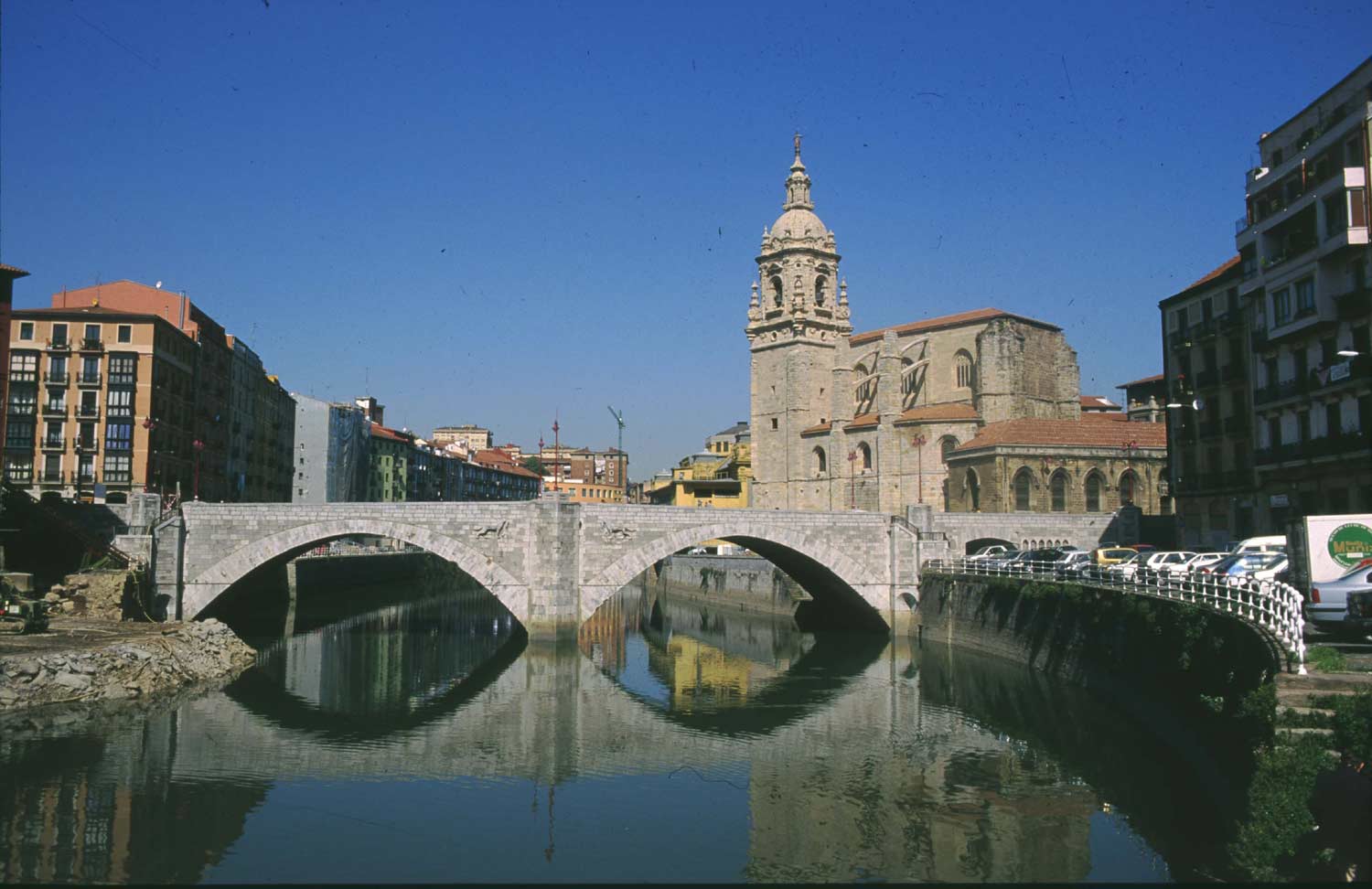 Iglesia y Puente de San Antón
