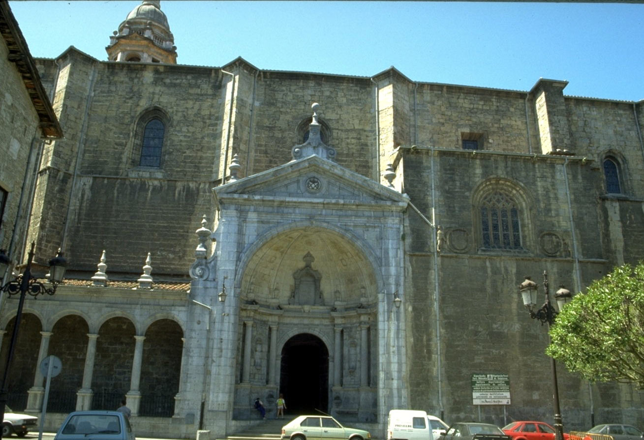 Iglesia de Sta. María la Real
