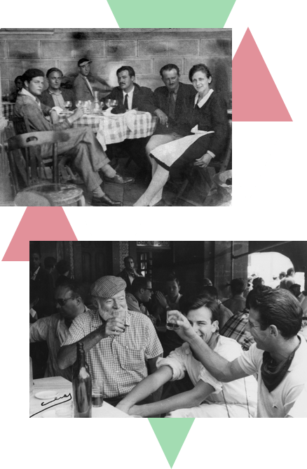 Hemingway brindando con amigos