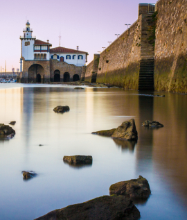 Faro de Arriluze en Getxo