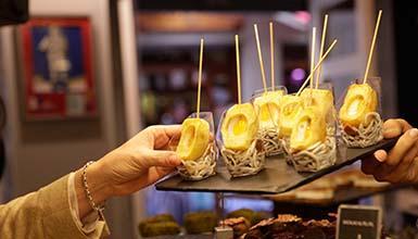 D&eacute;gustation de pintxos dans le Vieux Quartier de San Sebasti&aacute;n