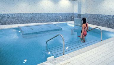 Husa spa-zentroko igerilekua