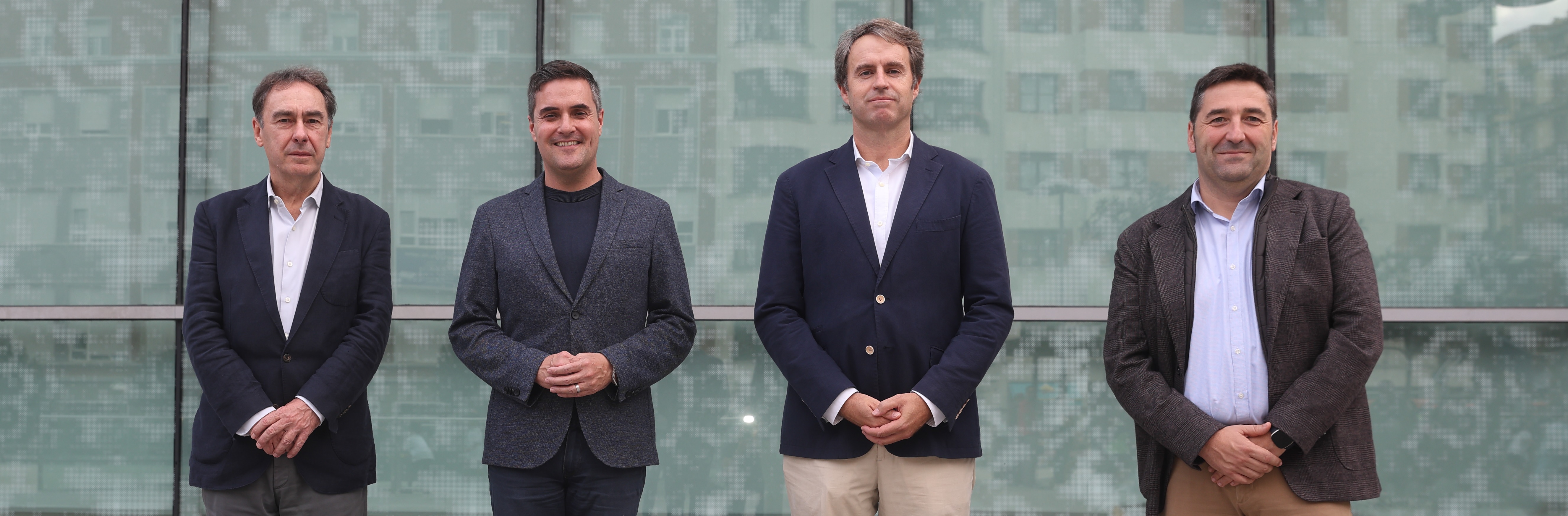 ezkerretik eskuinera Antonio Aiz, Mikel Jauregi, Asier L&oacute;pez eta Josu Bilbao zutik