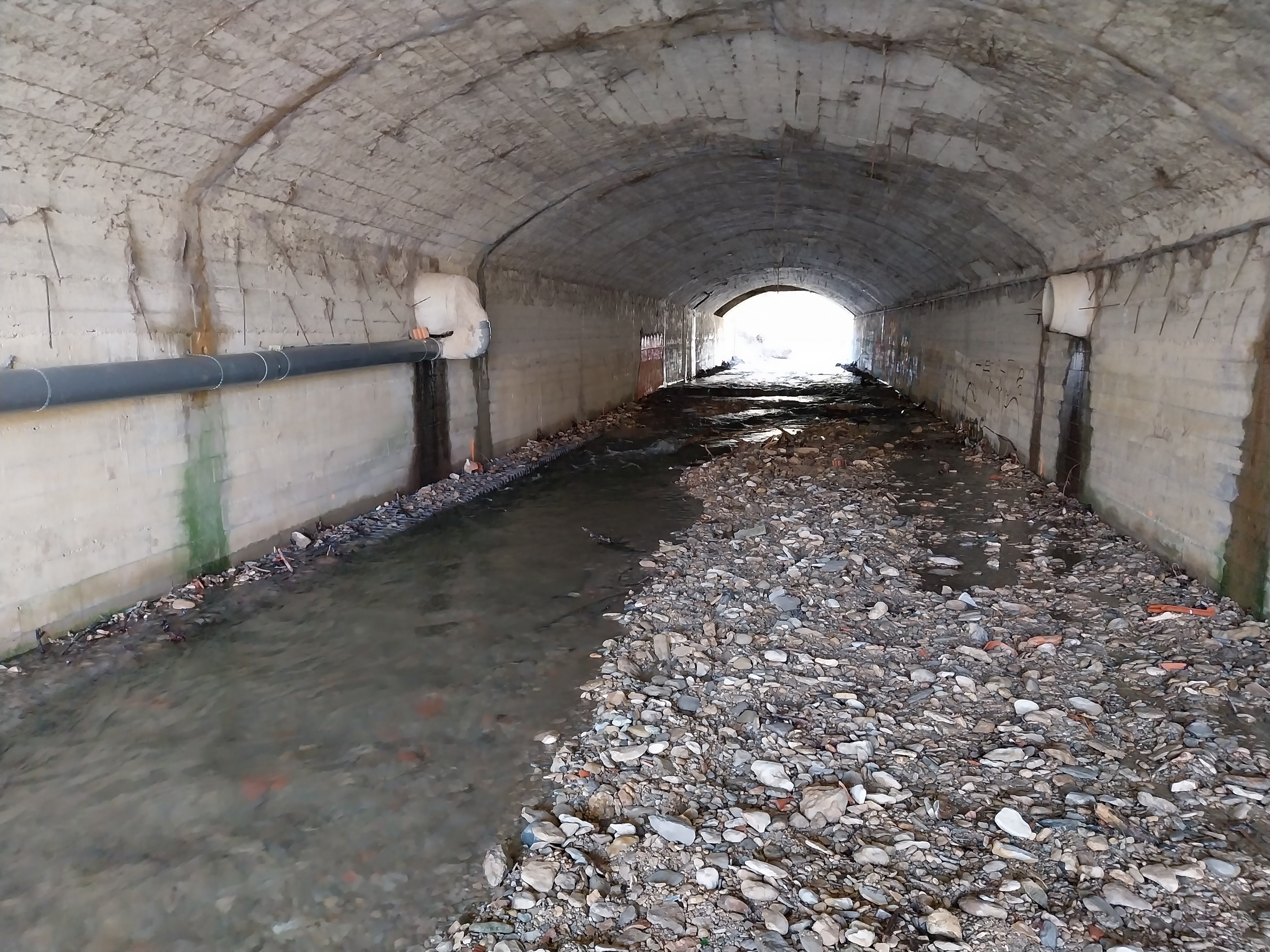 R&iacute;o Errekaleor, tras los trabajos de demolici&oacute;n del azud