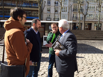 Peli Manterola en la inauguración de la exposición