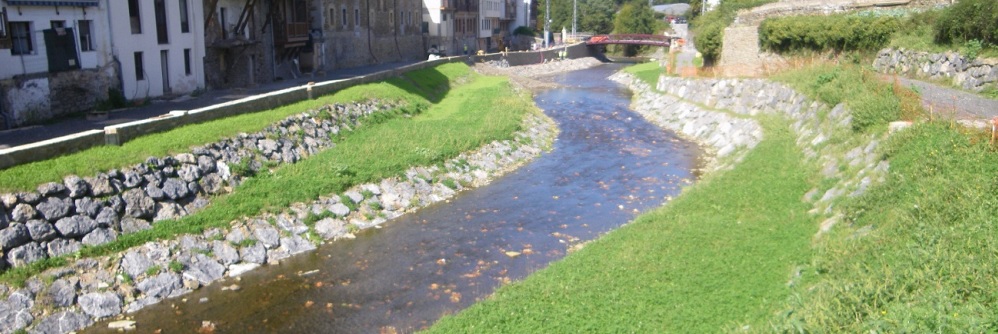 r&iacute;o Arratia tras las obras en Areatza