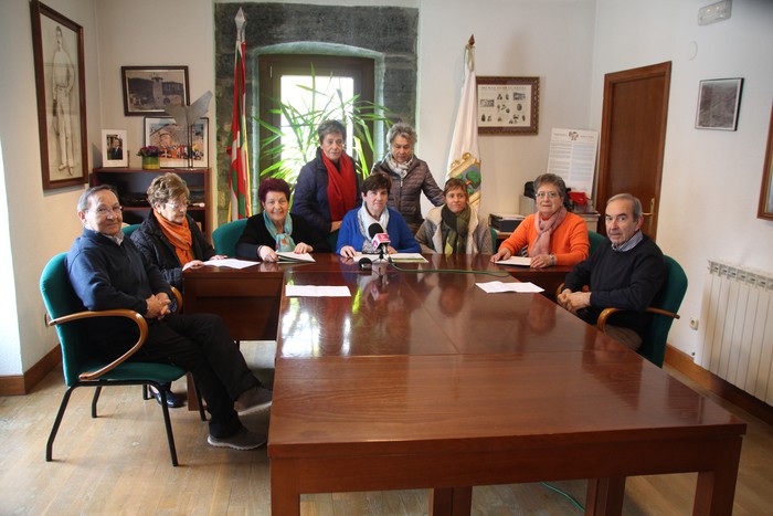 LA INICIATIVA IRURA LAGUNKOIA SE PRESENT&Oacute; P&Uacute;BLICA Y OFICIALMENTE CON UNA AMPLIA PROPUESTA