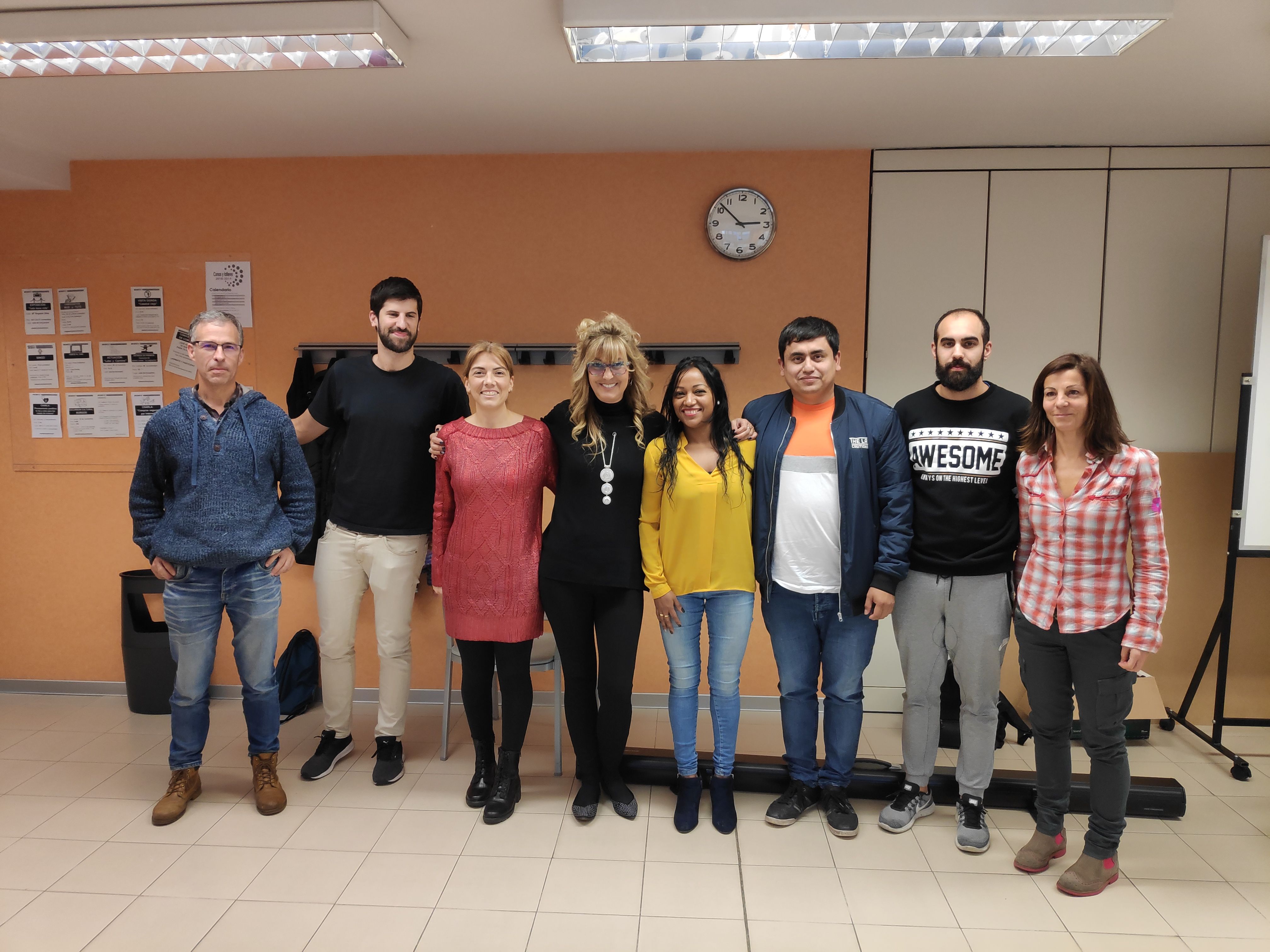 LOS ESTABLECIMIENTOS Y ENTIDADES DEL BARRIO DE CORONACI&Oacute;N DE VITORIA-GASTEIZ SE FORMAN COMO ESTABLECIMIENTOS AMIGABLES CON LAS PERSONAS MAYORES