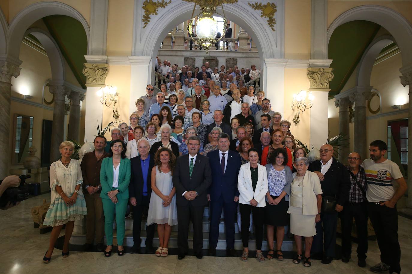 BILBAO RINDE HOMENAJE A SUS ASOCIACIONES DE MAYORES