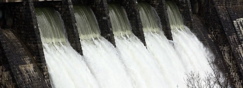 Desembalse del Zadorra