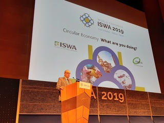 El consejero Iaki Arriola durante la apertura del congreso internacional ISWA 2019