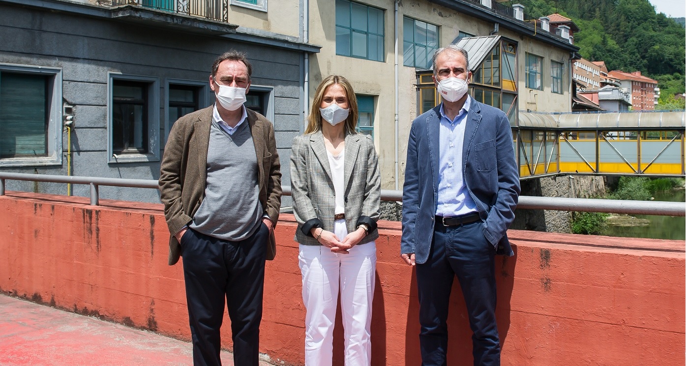 En esta primera reuni&oacute;n han participado la alcaldesa de Beasain, Leire Artola, el director de recursos humanos de CAF, Gorka Zabalegi, y el director general de la Agencia Vasca del Agua, Antonio Aiz.