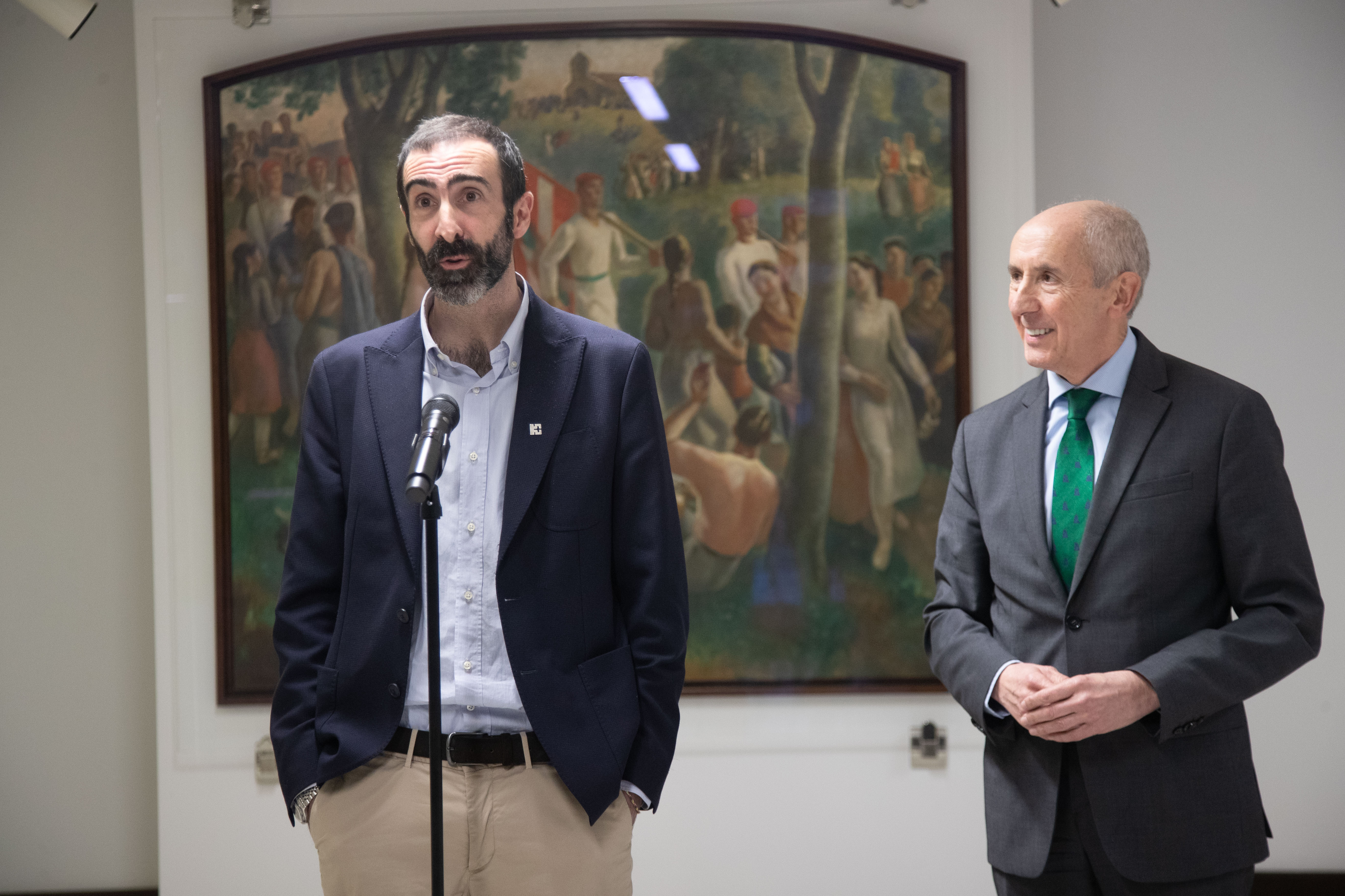 Unai Aberasturi prentsaren aurreko agerraldian