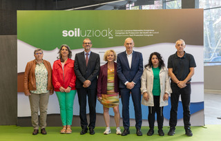Imagen del artículo Concluye el congreso SOILUZIOAK 2023 evidenciando el liderazgo de Euskadi en el Estado en la gestión integral del suelo