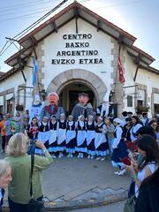 Imagen del artículo La diáspora vasca de Argentina celebró su encuentro anual en Necochea con gran asistencia