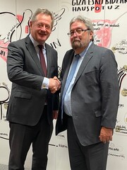 
      ELEBIDE_hitzarmena_1.jpg
    