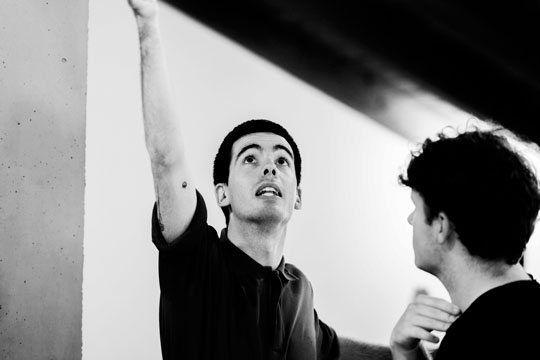 El espect&aacute;culo "D&eacute;sir" de la compa&ntilde;&iacute;a Zirriborro de Aitzol Iraola, seleccionado en la 8.&ordf; convocatoria de Karrikan Zubiak