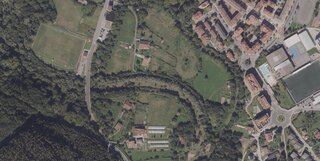 
      Mungiako ur-goraldietarako ibilgua
    