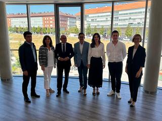 
      Presentaci&oacute;n en Lakua
    