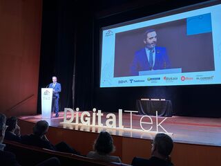 
      Digitaltek_1.jpg
    