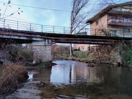 Gordexolako Herrerias ibaiaren gaineko Zubiete zubia