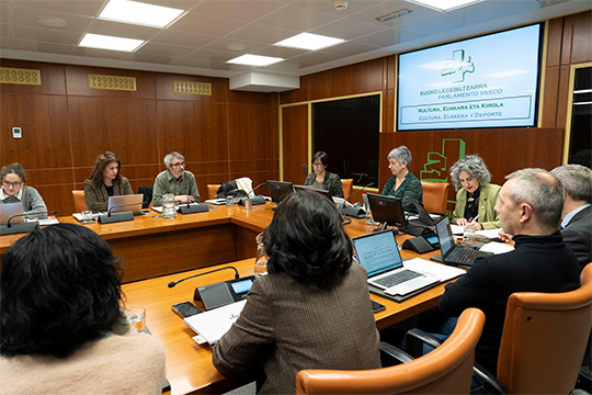 Ikus-entzunezkoen sistema herrialde-sistema estrategikoa dela aldarrikatu du Ibone Bengoetxea lehendakariordeak