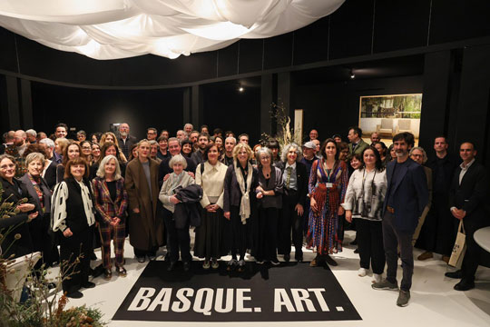 La vicelehendakari Bengoetxea re&uacute;ne en ARCO Madrid a m&aacute;s de un centenar de agentes del sector para reforzar el Sistema Vasco del Arte