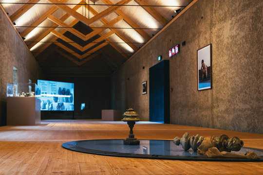 Euskal Museoa Bilbao presenta "Uhinak", la nueva exposici&oacute;n de Ra Asensi que genera una lectura contempor&aacute;nea de la colecci&oacute;n del Museo