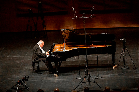 Donostiako Musika Hamabostaldia 2026: Grigory Sokolovek Beethoven eta Schuberten sonata handiak interpretatuko ditu Kursaalen