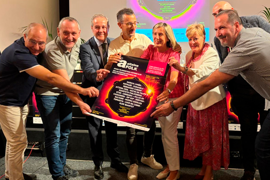 Aitzina Folk presenta una XIV edici&oacute;n con Natxo de Felipe y los 40 a&ntilde;os de Luar Na Lubre como cabezas de cartel y m&aacute;s de un mes de m&uacute;sica solidaria