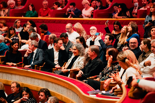Euskal kultura Th&eacute;&acirc;tre des Champs-&Eacute;lys&eacute;es antzokira heldu da Malandain Ballet Biarritzen eskutik