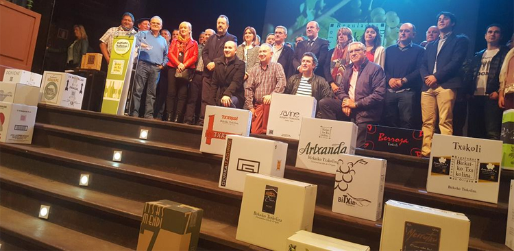 Presentación de la añada 2015 de Bizkaiko Txakolina en el Kafe Antzokia de Bilbao