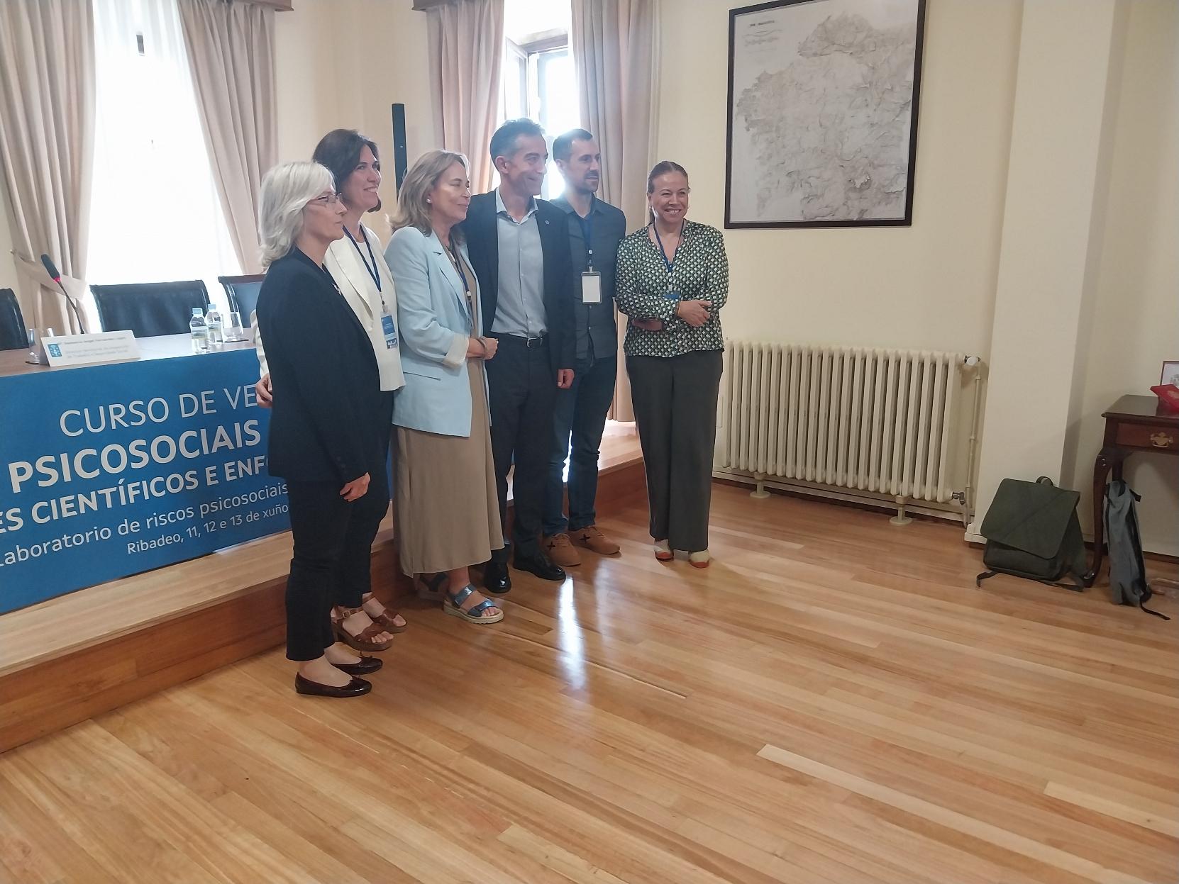 Lourdes &Iacute;scar "Arrisku psikosozialak lanean: aurrerapen zientifikoak eta ikuspegi aplikatuak" udako ikastaroan