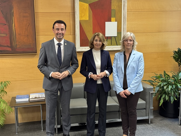 El Departamento de Econom�a, Trabajo y Empleo, Osalan y el Ministerio Fiscal firman un convenio para reforzar la seguridad y salud laboral en Euskadi