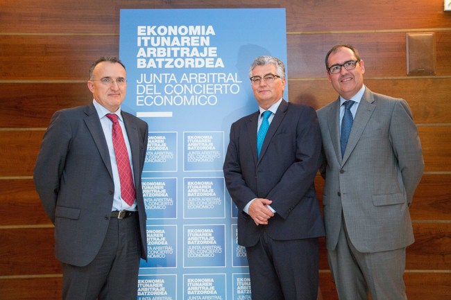 junta_arbitral_merino_casado_muguruza.jpg