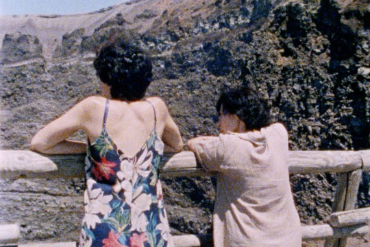 "A los libros y a las mujeres canto"