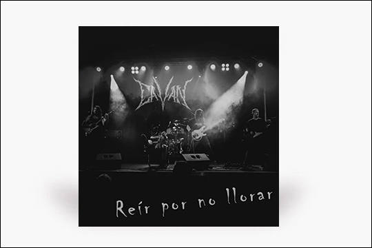 "Re&iacute;r por no llorar"