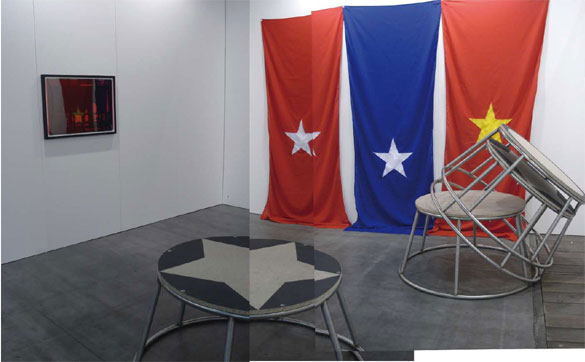 Reformzirkus, 2007 - Acero inoxidable, aglomerado, textil, fotografa blanco y negro y acetato