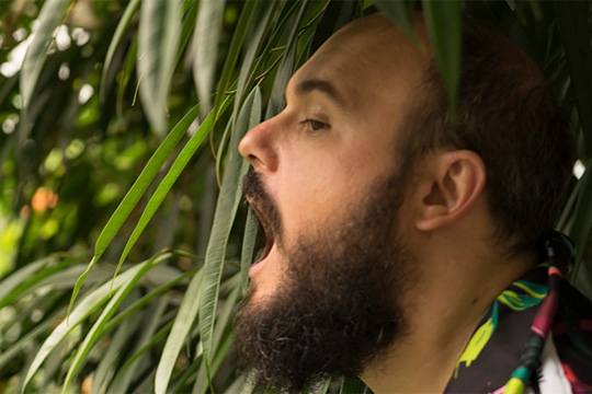 (BERTAN BEHERA) Ni&ntilde;o de Elche: "Colombiana"