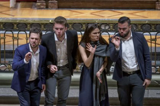 Cantor&iacute;a: "Lenguas malas"