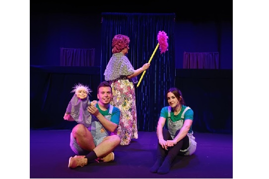 "PAULA, CARLOS Y LOS DEM&Aacute;S"