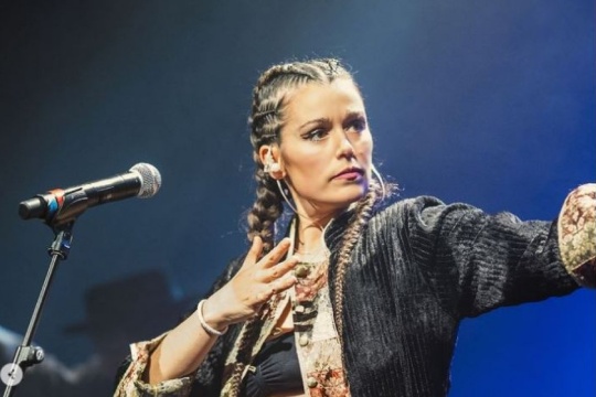 Gasteizko Andre Maria Zuriaren Jaiak 2025: ISABEL AAI&Uacute;N
